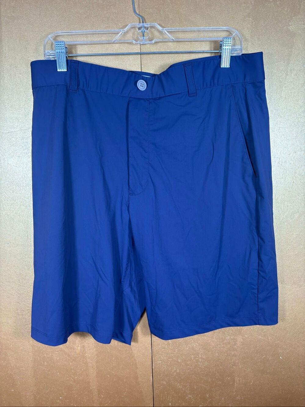Johnnie O mens performance shorts size 36